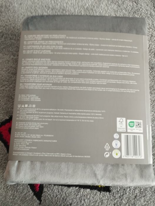 Zasłony na przelotkach