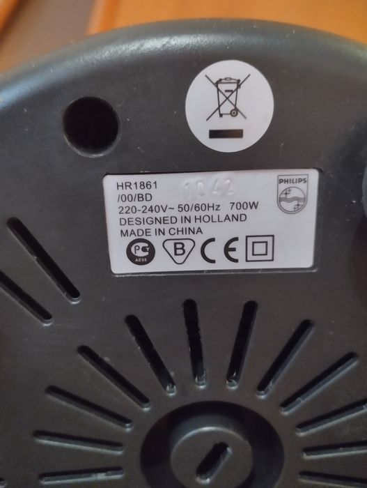 Соковыжималка Филипс Philips HR1861