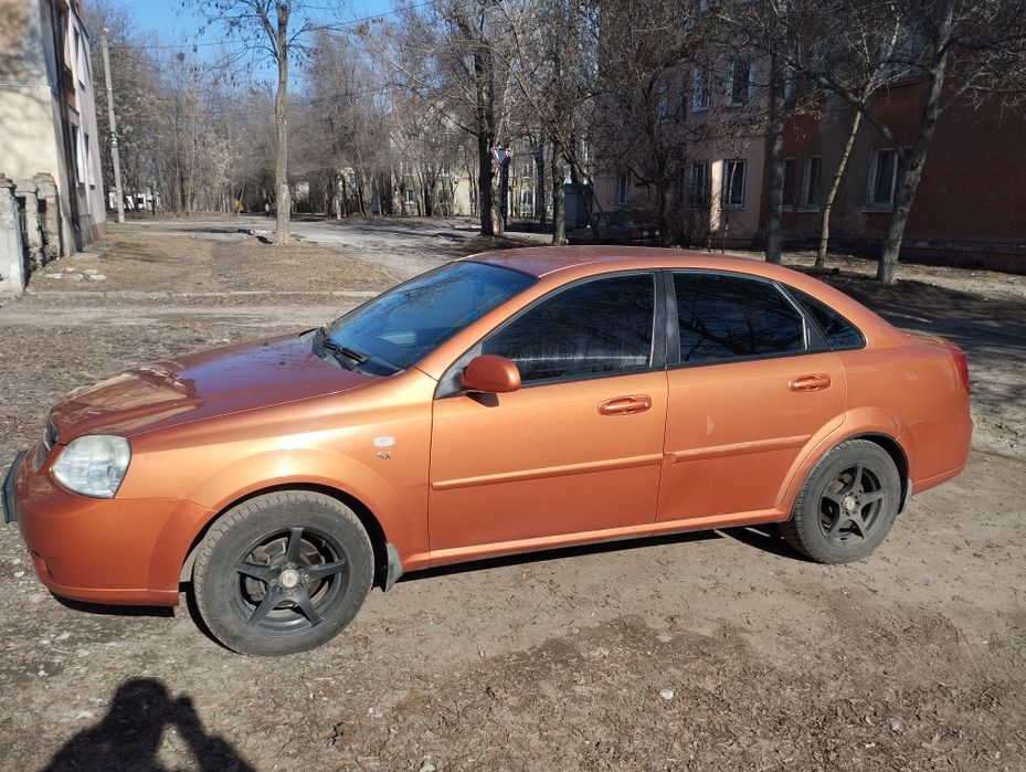 Продам    Лачеті