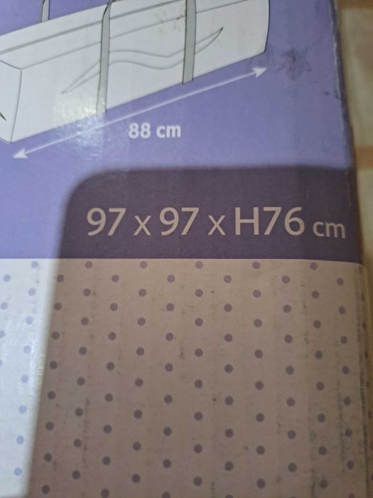 Conjunto de parque e espreguiçadeira para bebé novo ainda em caixa