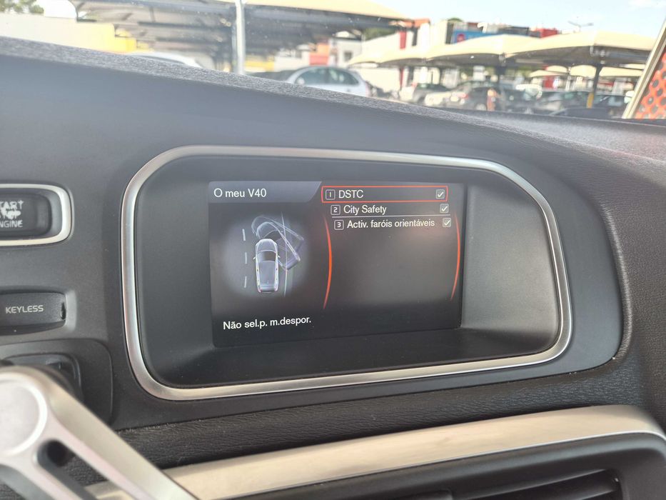 Volvo V40 D2 2012 Preto