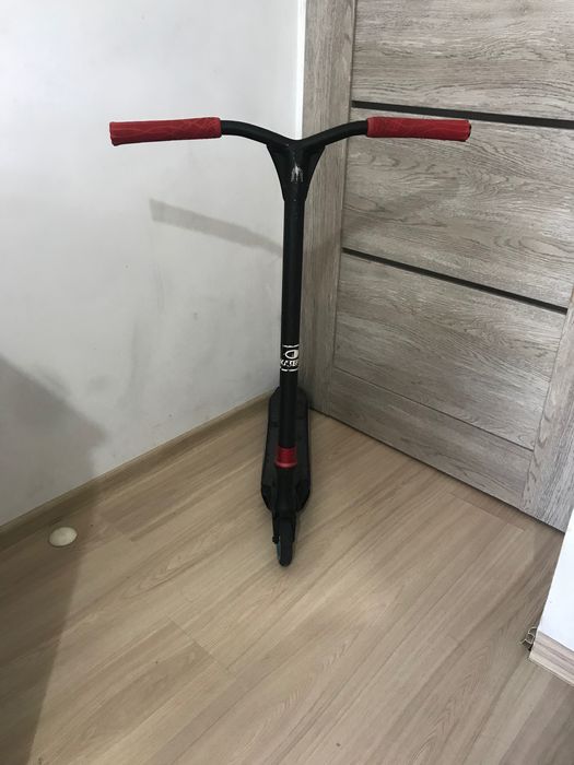 Hulajnoga Ethic Erawan Czerwona + klucz