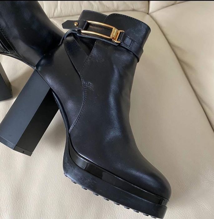 Buty botki luksusowej msrki TODS skora cieleca