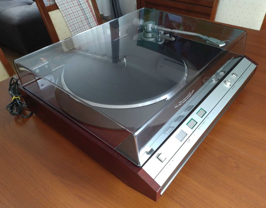 Gramofon Denon DP-70M