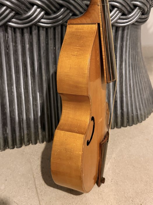 Viola da gamba para restauro