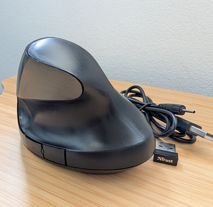 Trust wireless vertical mouse64283849190914121