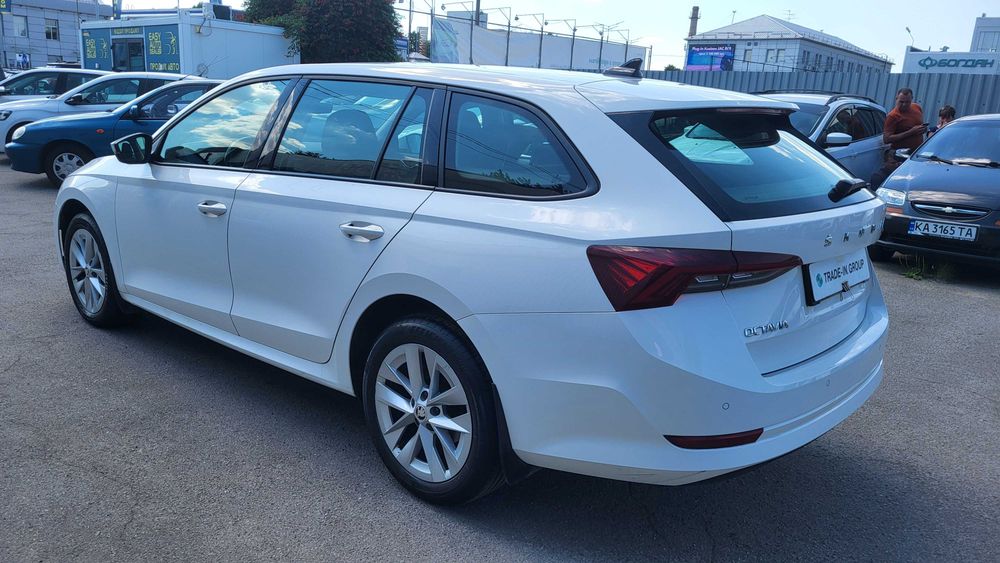 Авто Skoda Octavia A8 2022 1.4tsi STYLE
