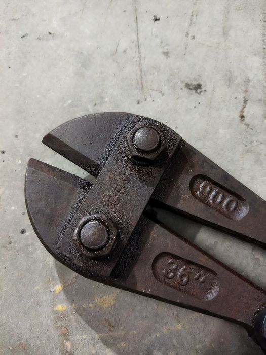 Продам новый болторез