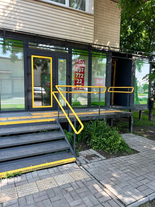 Оренда торгівельного приміщення, 56м2, вул. Автозаводська