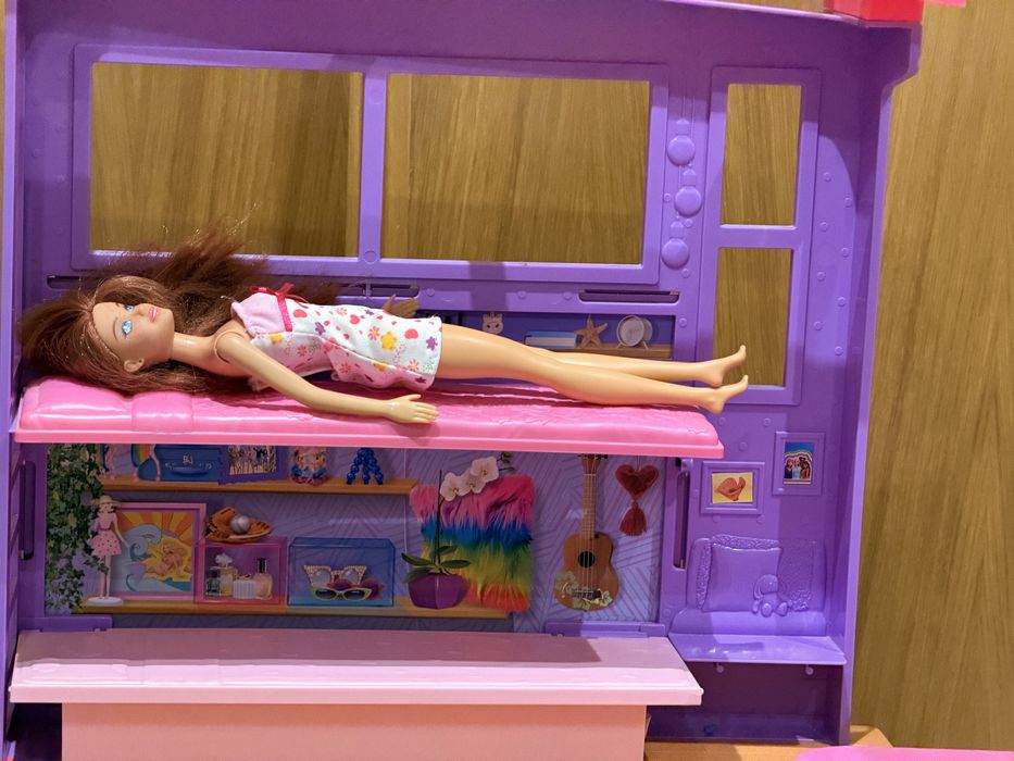 Casa da Barbie com bonecos