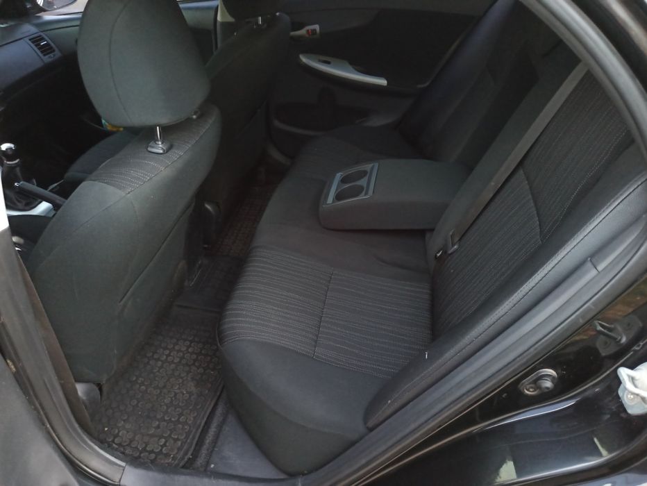 Toyota Corolla 2008 в хорошем состоянии