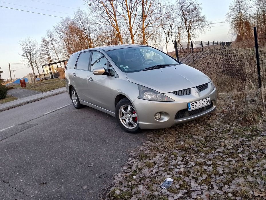 Mitsubishi Grandis Mitsubishi Grandis