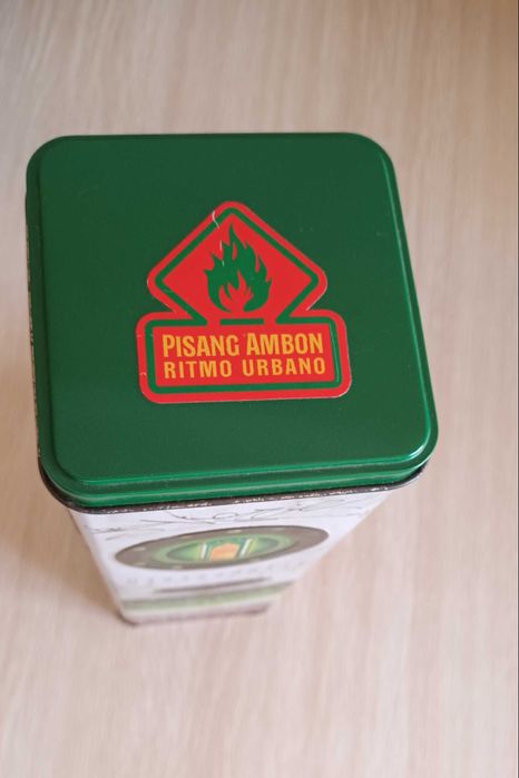 Lata antiga de garrafa Pisang Ambon
