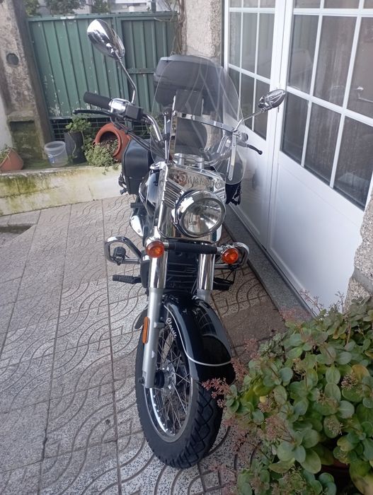 Mota claçicas comando 125 com todos os extras top case descanso centra