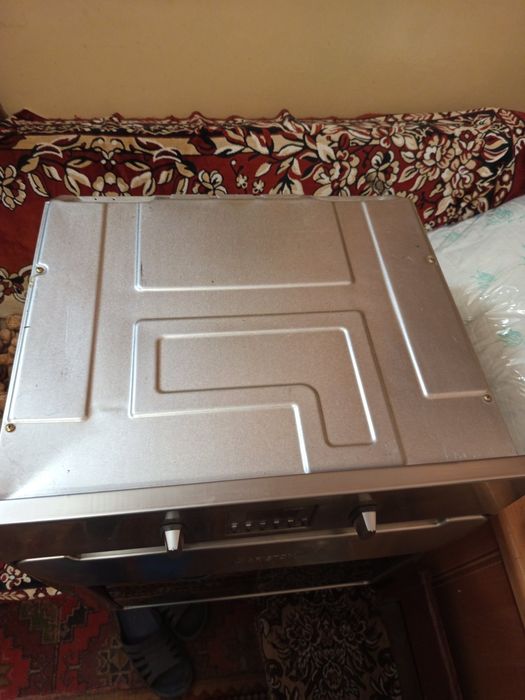 Продам електричну духовку