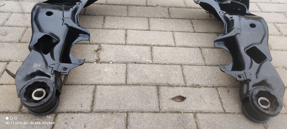 Belka Sanki Przód Audi A4 B5 2.5 Automat manual  Lift CZĘŚCI BLASK GOŁ