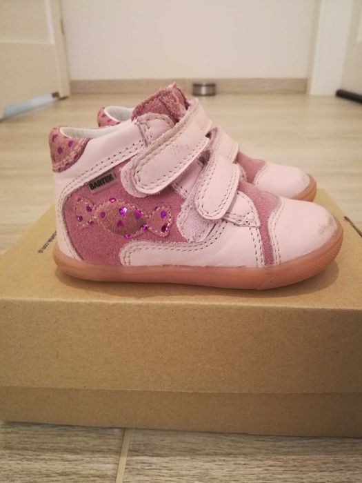 Buty na dziewczynkę renomowanej firmy Bartek
