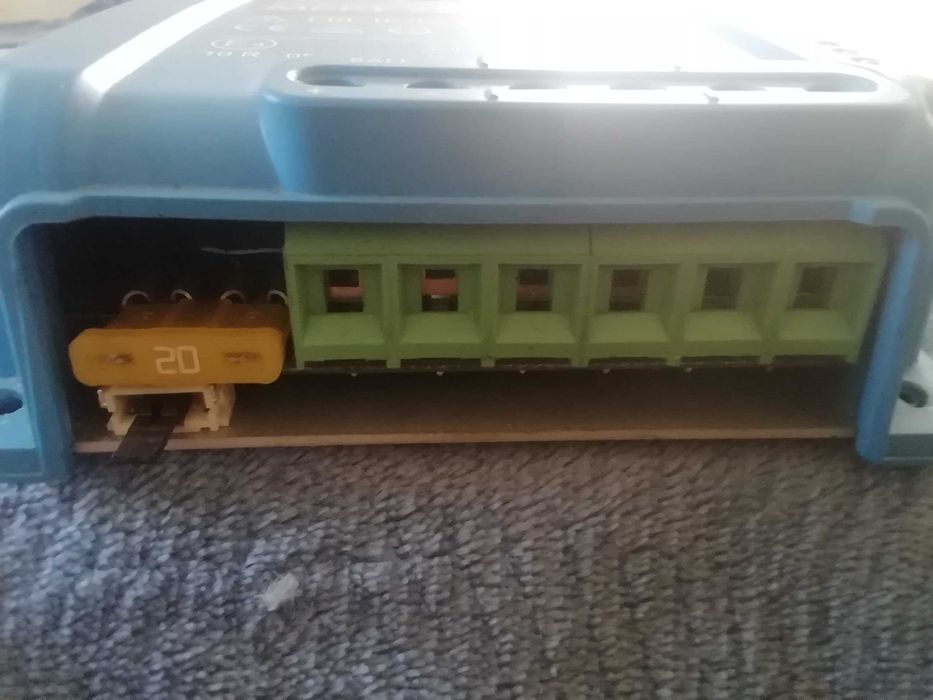 Charge controller victron 15A