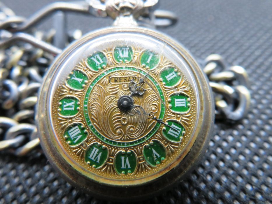 Relógio muito antigo senhora