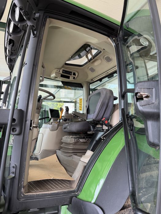 John Deere 6155R