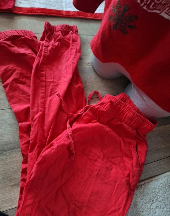 Czerwone spodnie z lnem damskie