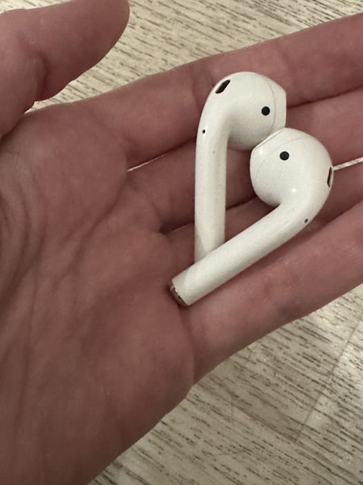 Навшники airpods 2 оригинал