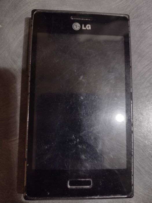 Продаю телефоны под разбор: LG Корея, Леново k10a40, Престижио! Та iнщ