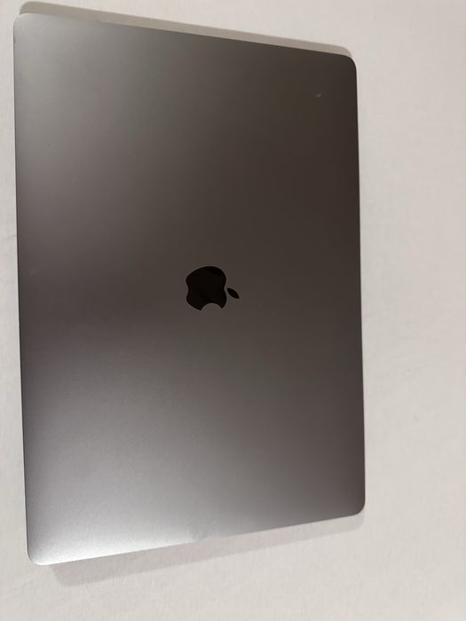 Macbook Pro/16”/i9/16GB/1TB