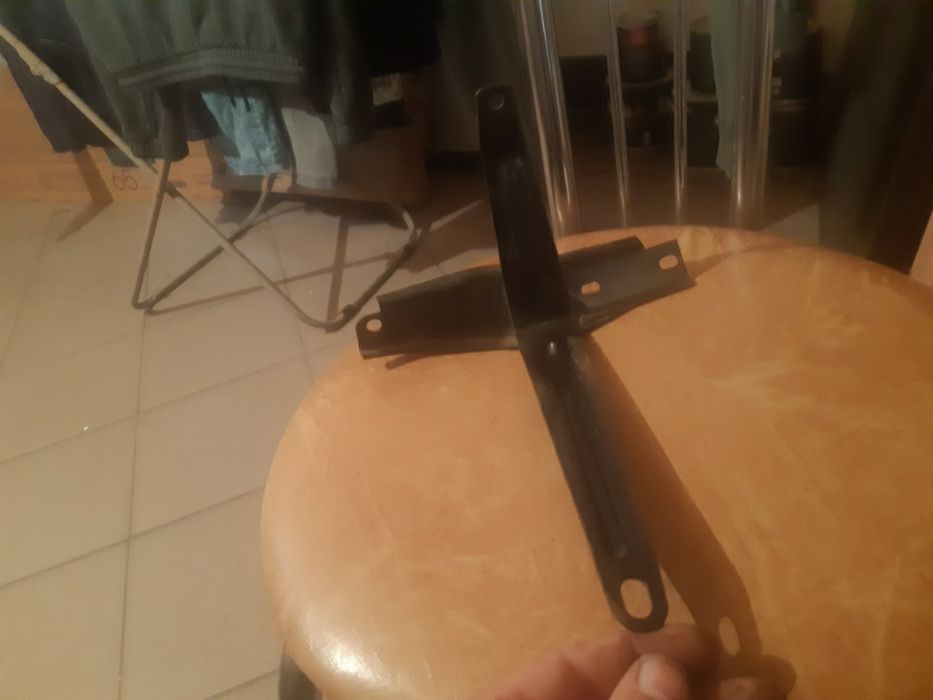 Wspornik wydechu rury samolot fiat 125p