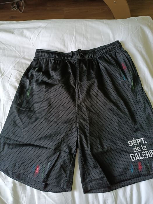 Шорти gallery dept