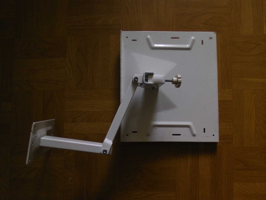 Uchwyt ścienny, półka wisząca pod np. RTV i inne zastosowania