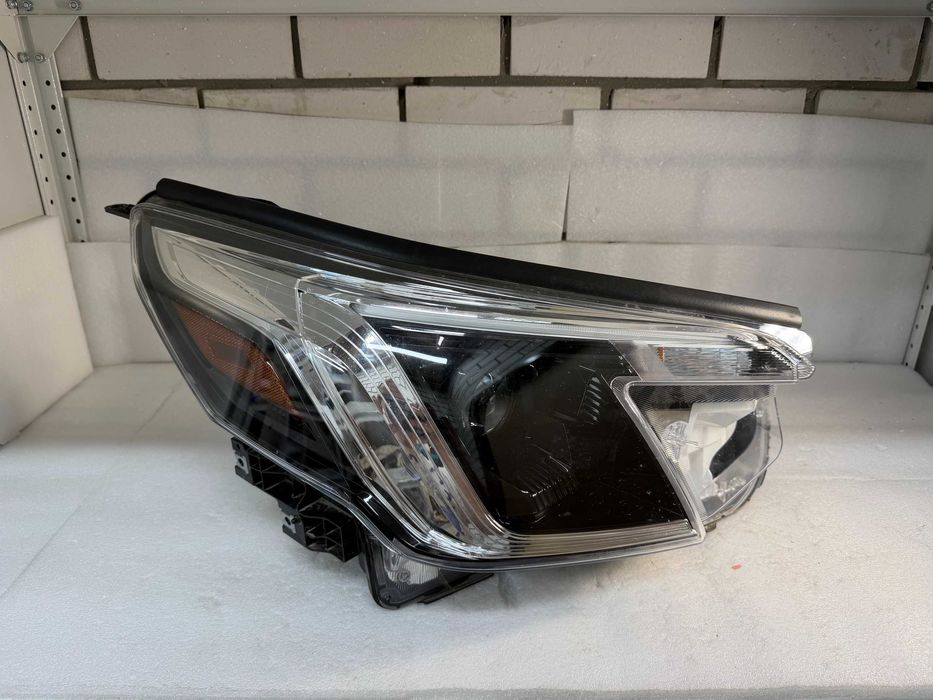 Фара Subaru Forester  SK S14 2022+  adaptive LED  USA \  ЕВРОПА KD KC