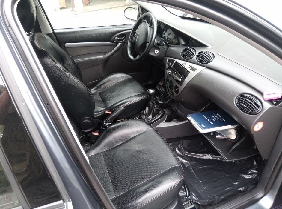 Ford focus 2004 року