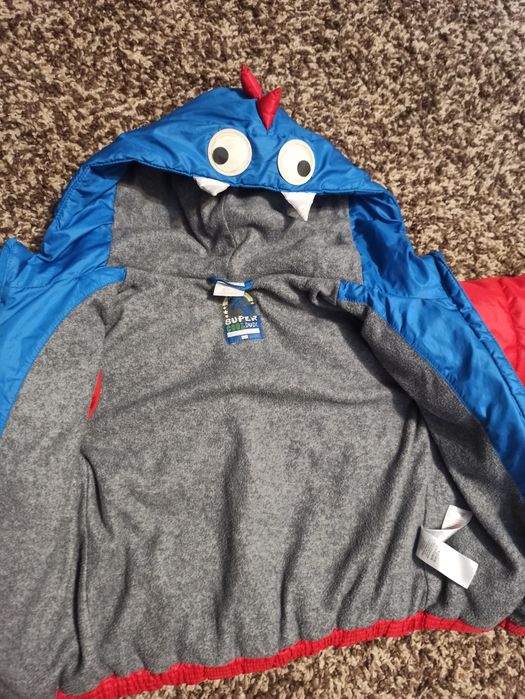 Демісезонна куртка F&F, на 4-5 років.