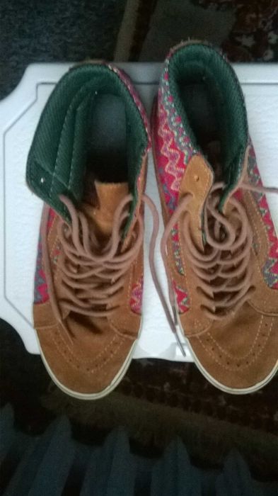 damskie trampki za kostkę