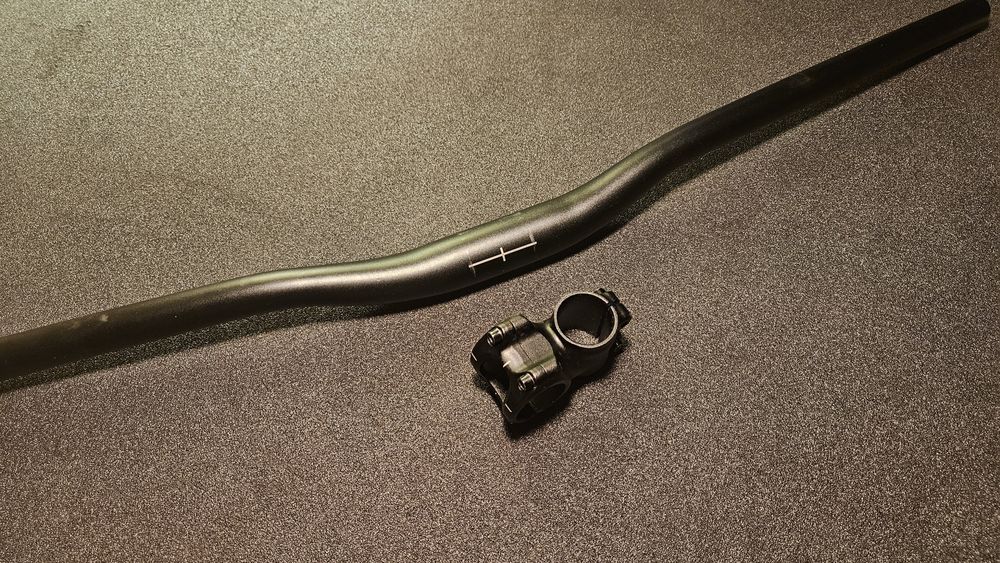 Kokpit mostek kierownica canyon