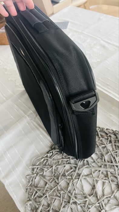 Torba na laptopa Case Logic 15.6" – stan bardzo dobry, lekka i pojemna