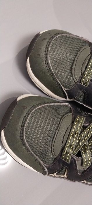 Осенние ботинки skechers