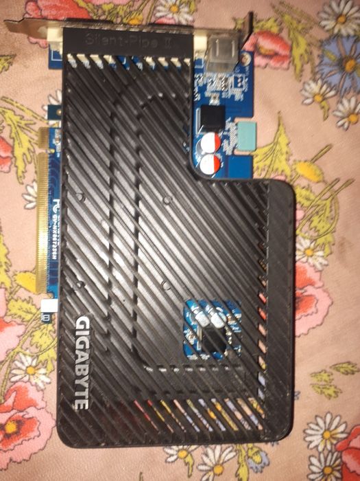 Видеокарта  nvidia gt 8600 512mb