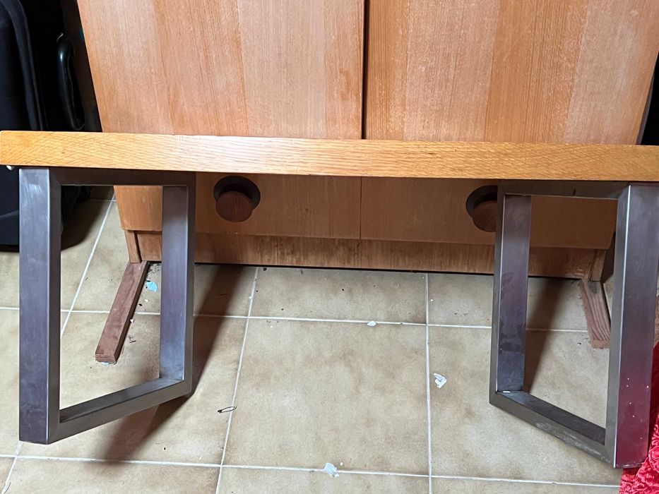 mesa para aparelhagem ,tv
