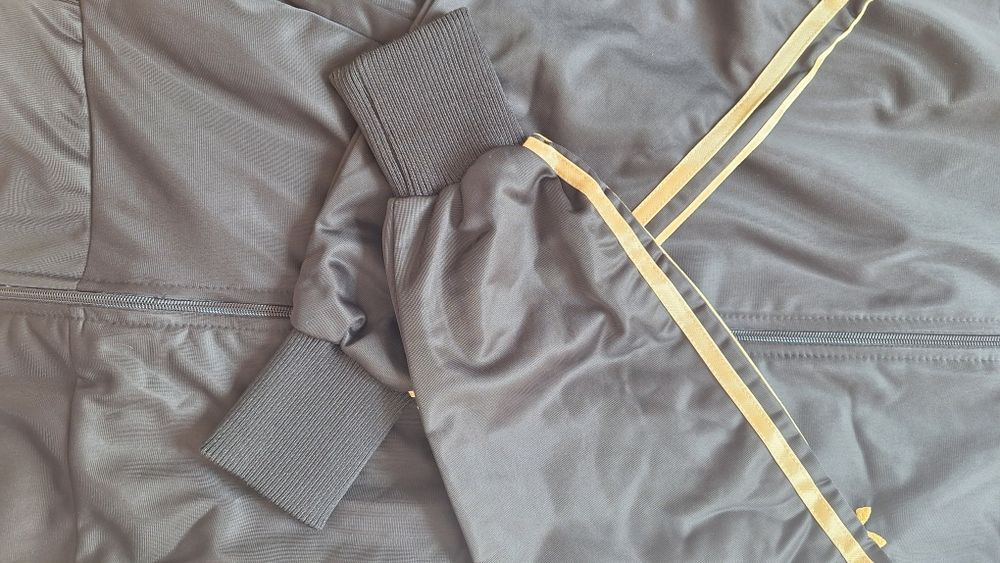 Sortowa bluza rozsuwana Adidas L