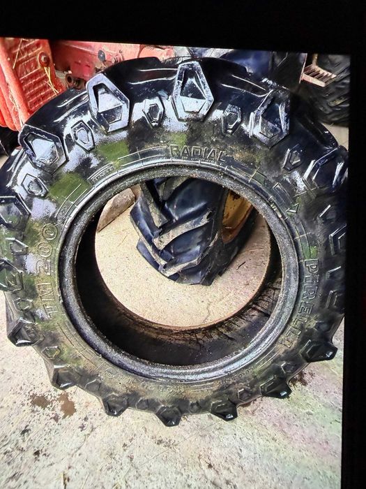 Sprzedam opone   Pirelli  rozmiar 11.2R20
