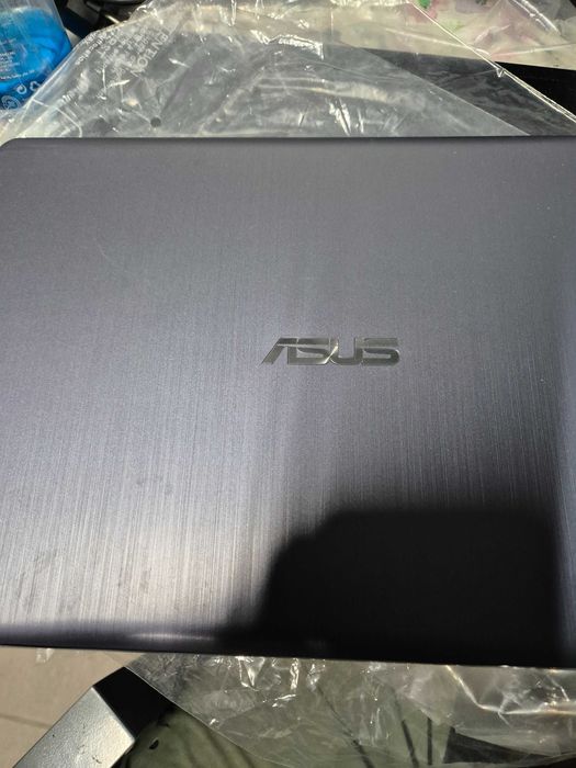 display asus E406M dá para outros modelos restantes peças sob consulta