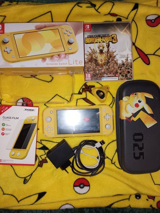 Nintendo Switch Lite Gry i Akcesoria | Stan Idealny