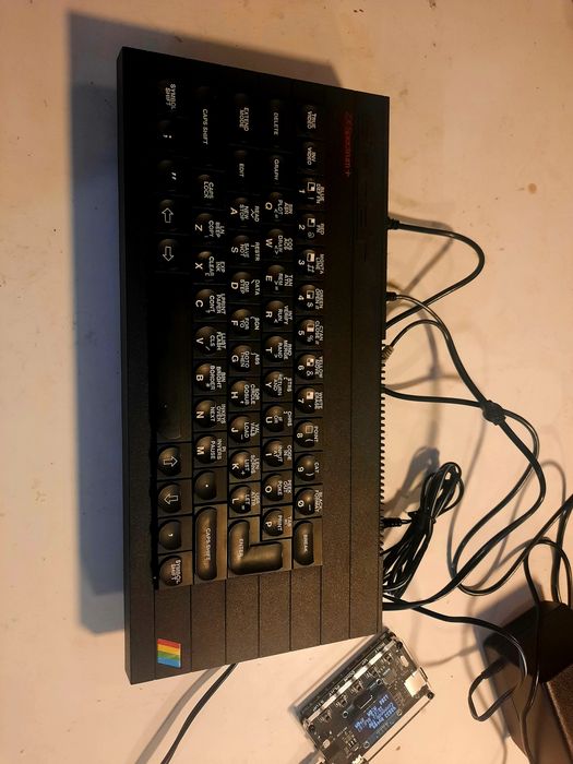 Computador Sinclair ZX Spectrum 48 + Plus - NOVO