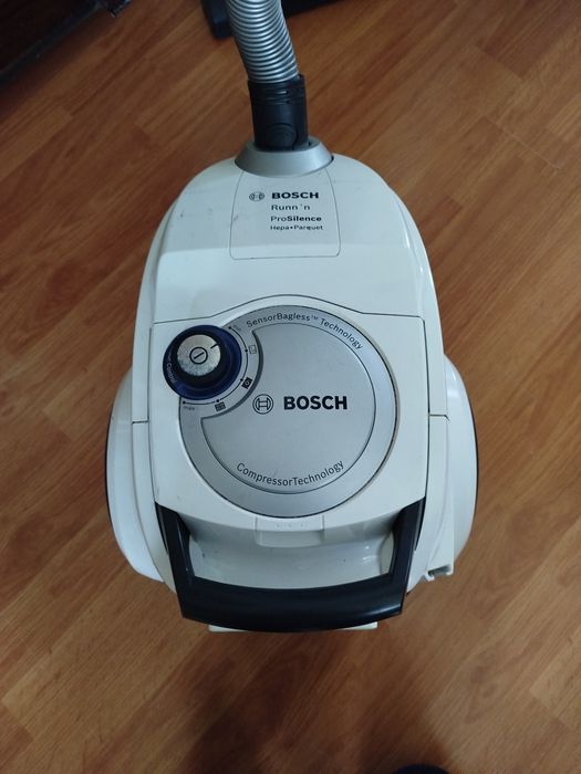 Пилосос Bosch   BGS41435/03