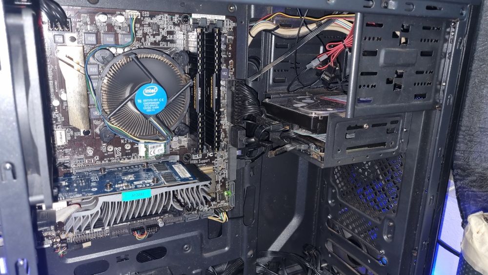 Torre gaming de entrada Intel i5