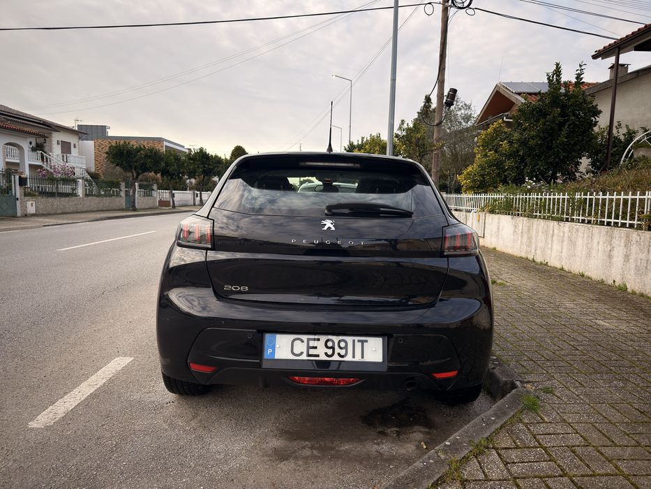 Peugeot 208 novo