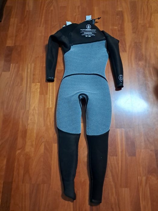 Fato surf wetsuit Volcom 4/3