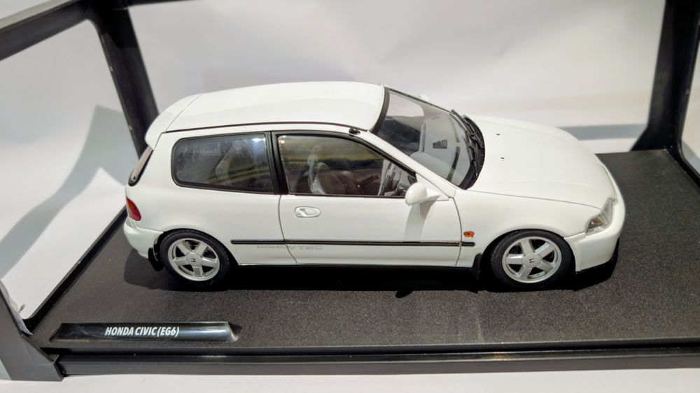 Honda Civic EG6 1:18 Solido